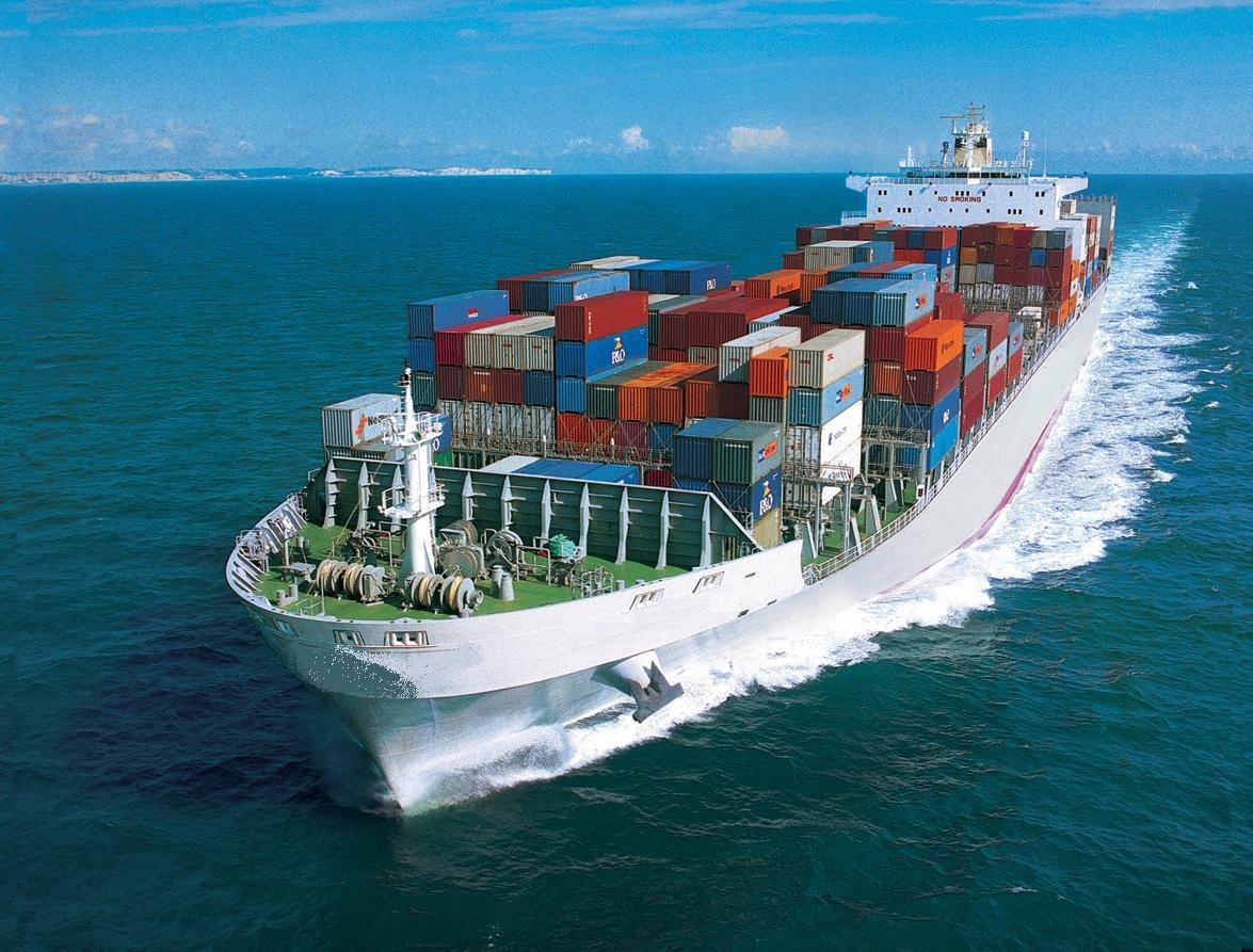 Vận tải biển èo uột, khai thác cảng tăng ngoạn mục